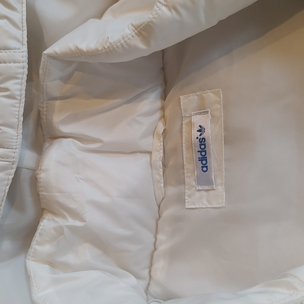Adidas White Puffer Vest with Hood - Picture 3 of 5